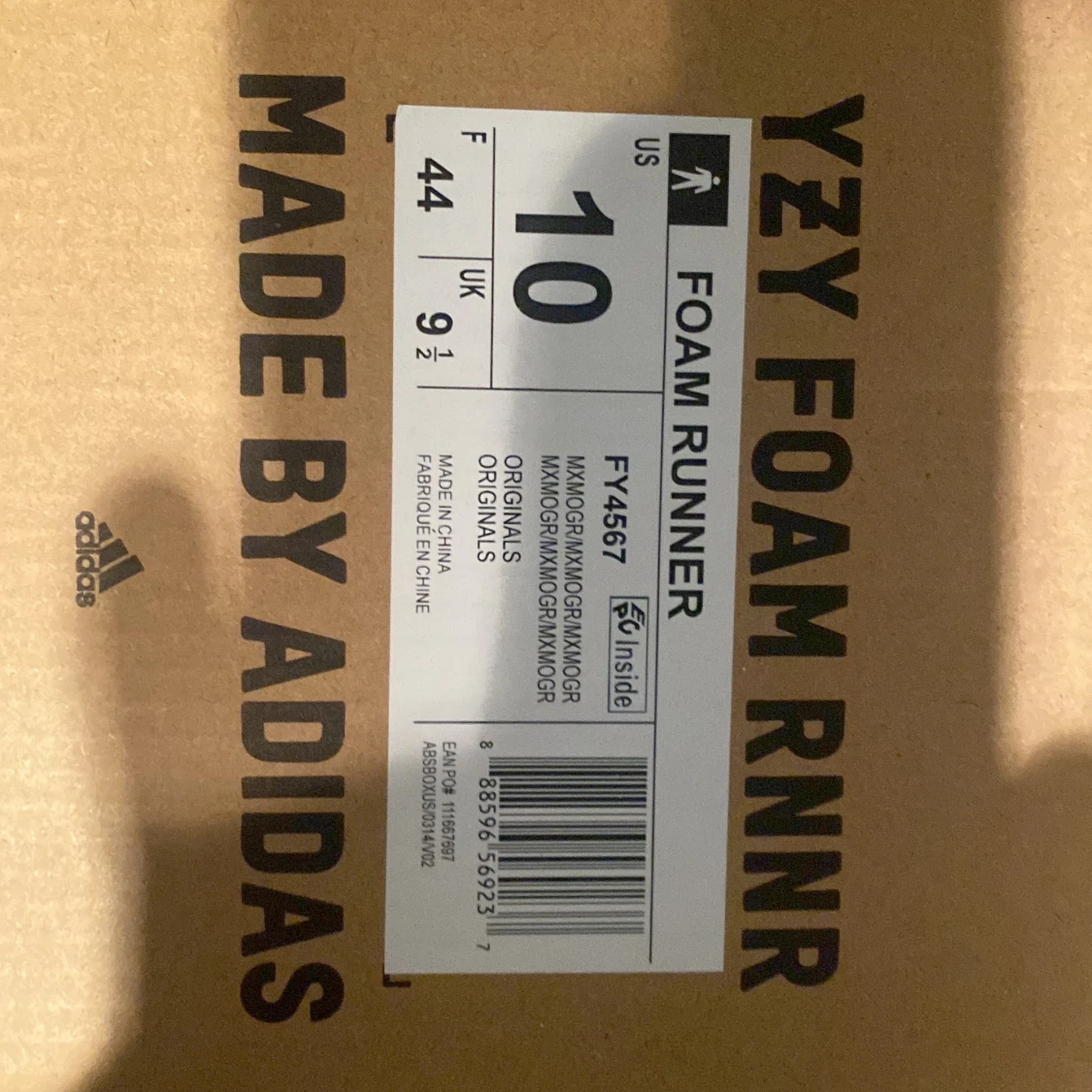 Yeezy foam rnnr strlk 44 - 91