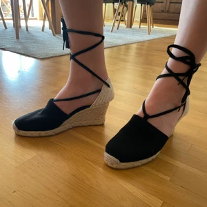 Kilklackar - Kilklackar! Okänt märke men supersnygga💕 Storlek 38