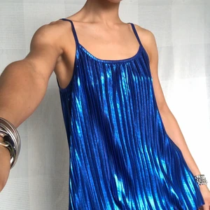 Topp - Så fin topp i storleks xs💙Funkar absolut även S och möjligt 👼 möts upp i Fridhemsplan eller fraktar för 33kr