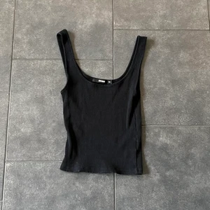 Bikbok linne - Svart snyggt linne från bikbok, fint skick!