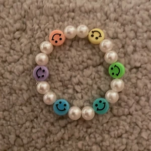 Armband - Fint armband som passar alla och gratis frakt