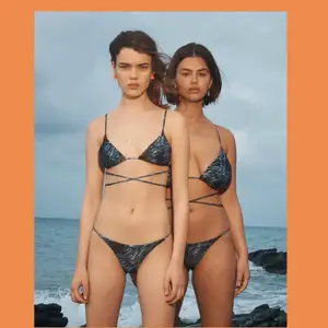 Bikini överdel från Gina tricot (lab) använd en gång och säljer då den är för liten. Köpt för 299kr säljer för halva priset