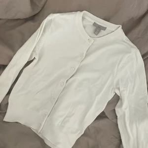 Vit kofta - Kofta från H&M i storlek Xs som knappt är använd