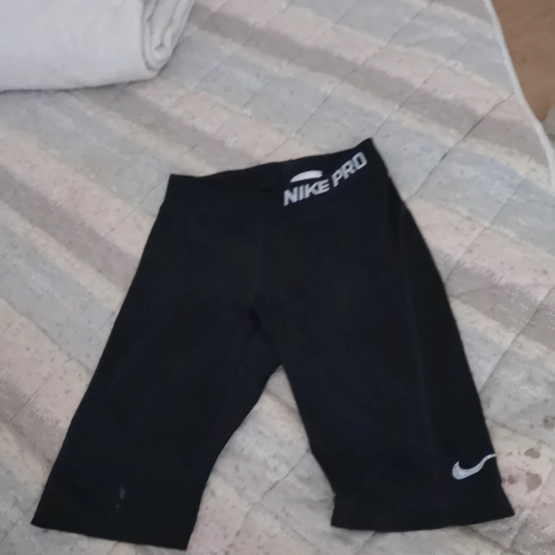 Nike pro shorts - 90
