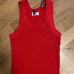 Röd line - Andvänd fåtal gånger 