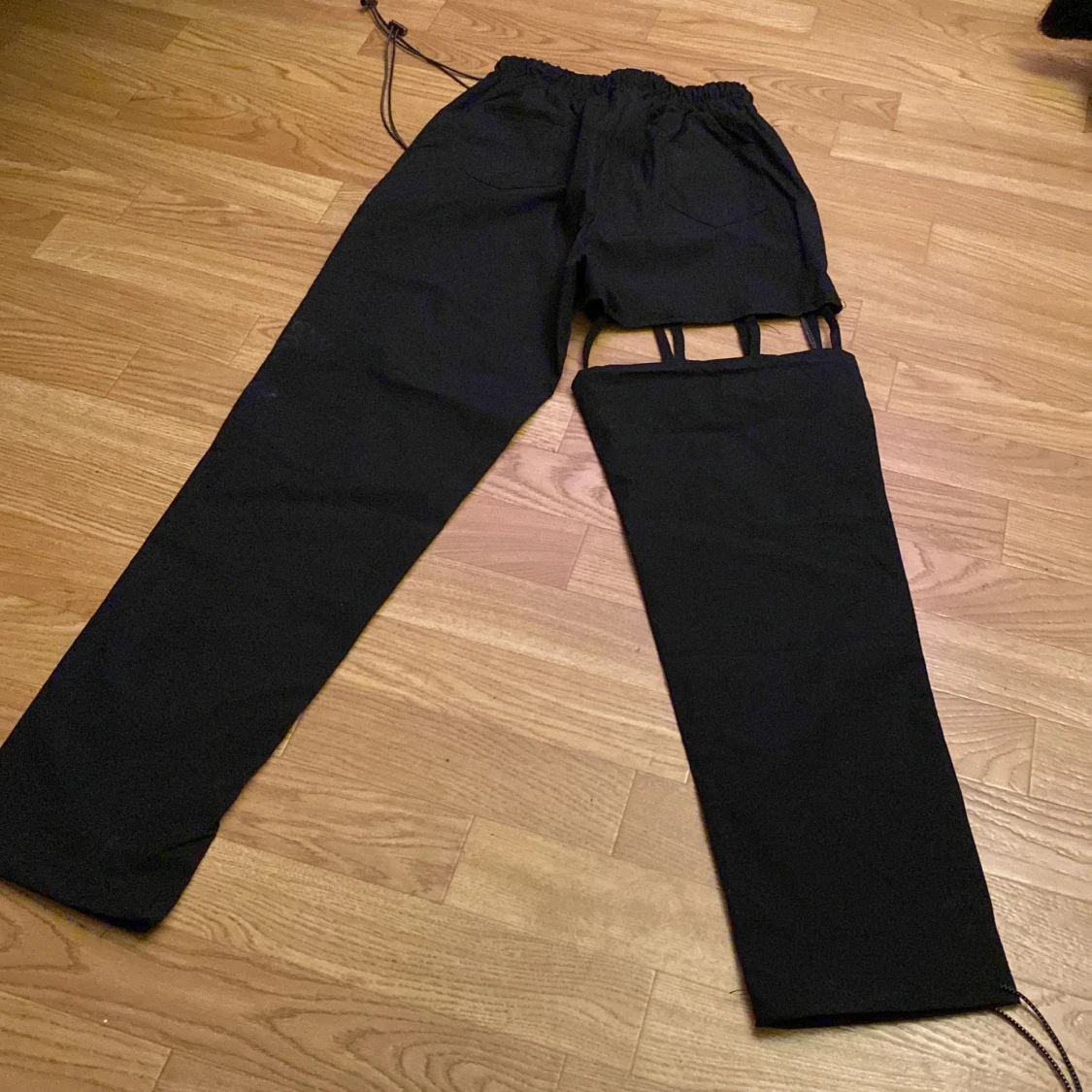 Black cargo pants - 90