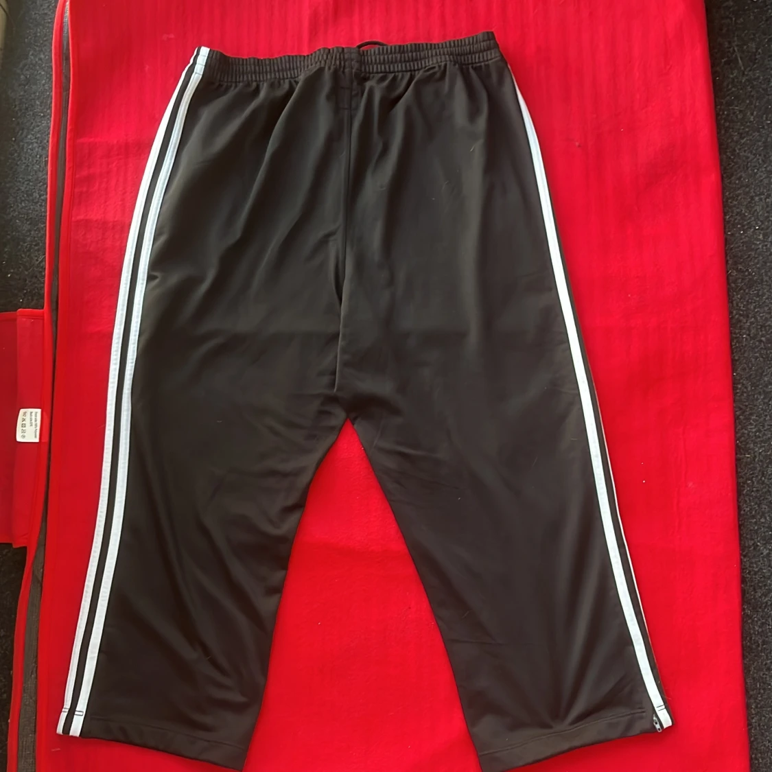 Adidas mjukisbyxor med dragsko - 1