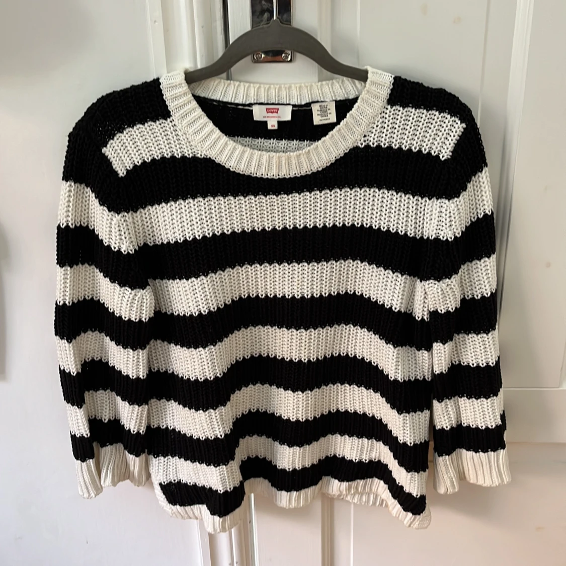 Randig stickad tröja