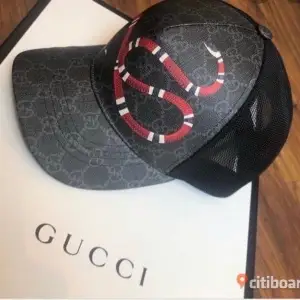 Tjena  Säljer min Gucci ceps som är helt ny för 500kr 
