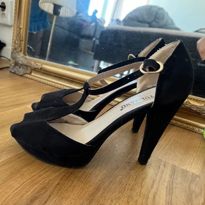 Klackskor Tulipano - Nypris:499:-  Strl: 38