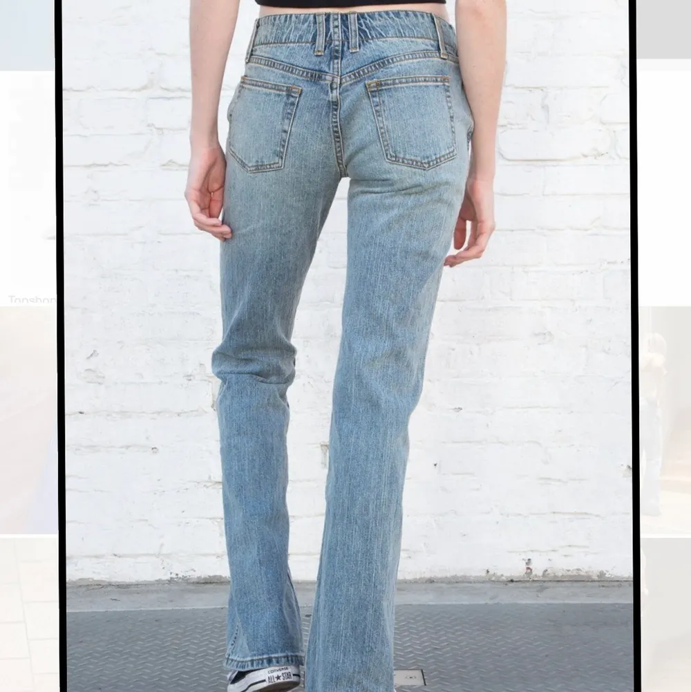 Helt nya Lågmidjade bootcut jeans från brandy Melville i storlek small som är för långa för mig som är 159cm. Oseriös köpare så är fortfarande till salu. Jeans & Byxor.