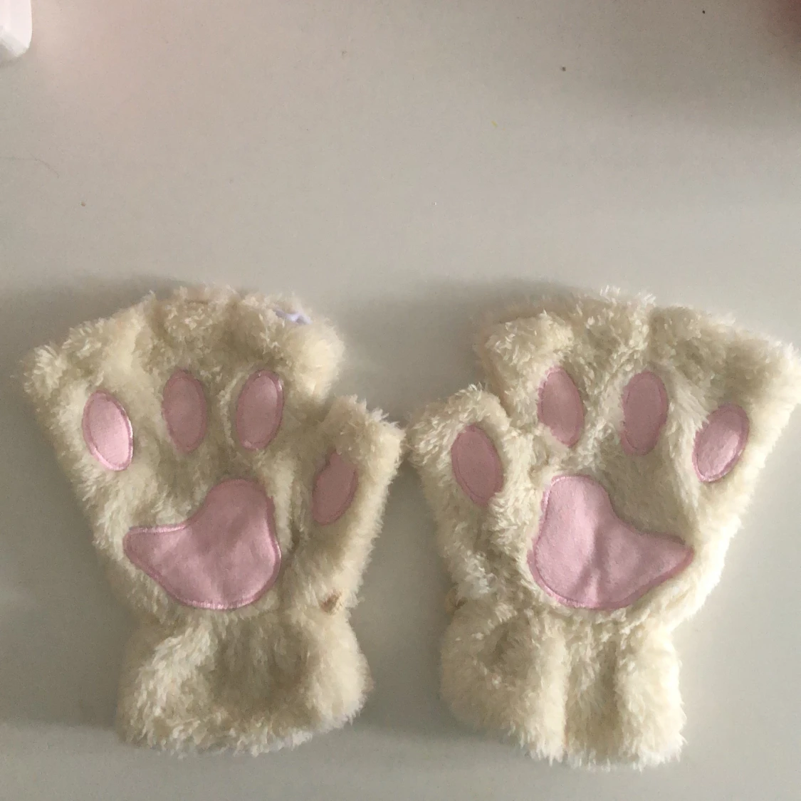 Säljer katt tass handskar!