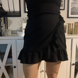 Omlott kjol - Aldrig använd  Frakt tillkommer 