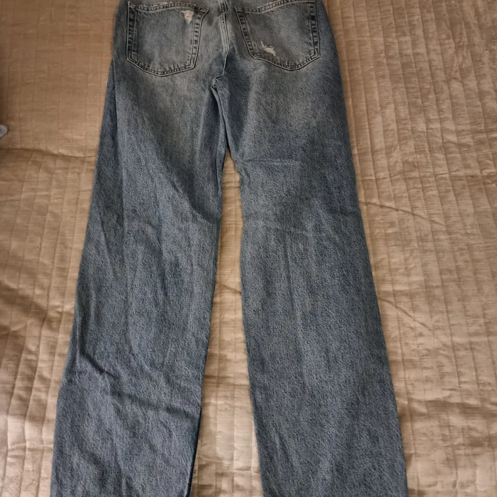 Highwaist jeans. Är 173 cm lång. Jeans & Byxor.