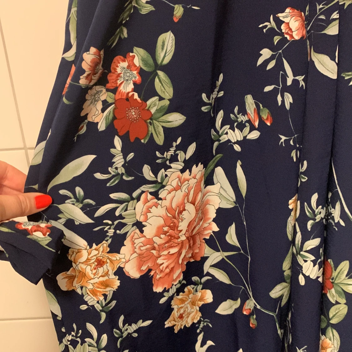 Blommig byxdress  - 91