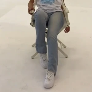 Vita airforce strlk 38.5 - säljer pga dom bara använts till photoshoots. kan mötas upp!