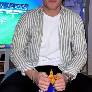 Två skjortor  - 2 skjortor paketpris