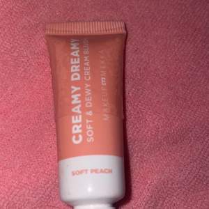 Cream bluch från mekupmekka  I färgen soft peach  9ml Endast testad 