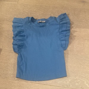 Zara tröja - Trendig zara tröja. Endast använd 1 gång 