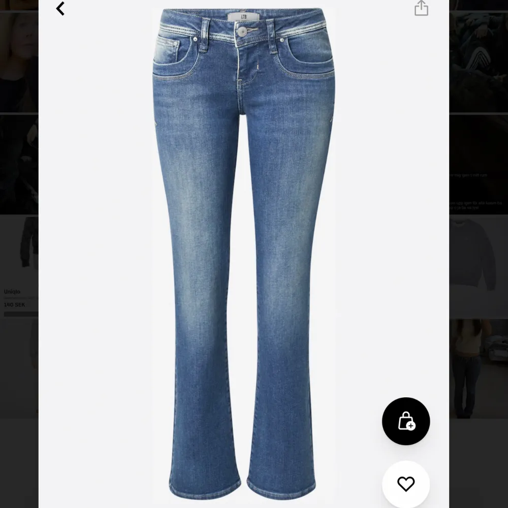 säljer mina lågmidjade Ltb bootcut jeans i modellen valarie. Jätteskönt stretchigt material o är sparsamt använda men säljer då de inte längre kommer till användning. Storlek W25 L32 men är väldigt stretchiga. Köp direkt för 700💕(många bud). Jeans & Byxor.