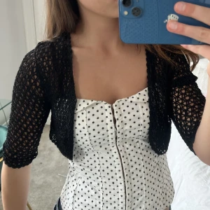 Stickad bolero! - Så fin stickad bolero! 