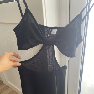 Klänning - Super fin klänning aldrig använd 