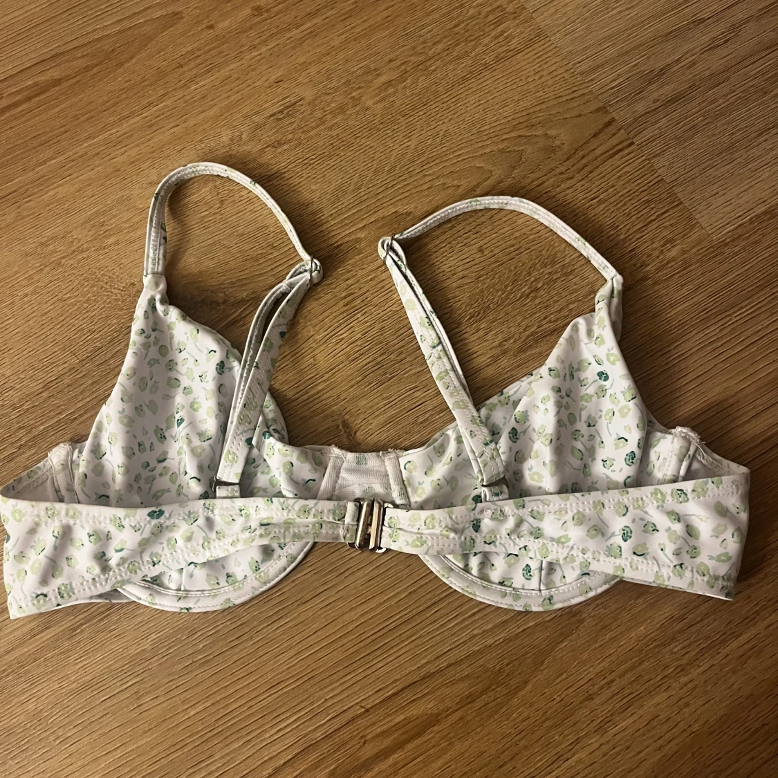 Shein bikiniöverdel  - 90