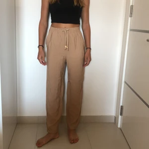 Linnebyxor - Helt nya, storlek M. Passar mig som har xs/s