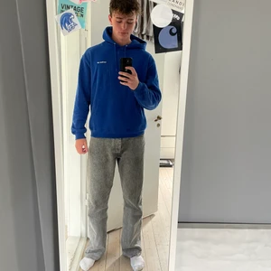 Last Resort Hoodie - Köpt från Junkyard i början av detta året, men har endast kommit till användning ca 3 gånger då den är snäppet för liten för mig och jag var för lat för att skicka tillbaka den. Väldigt bra skick, i princip som ny. Nypris ca 800kr säljer för 400kr men skicka PM så kan vi säker komma överens om ett pris.