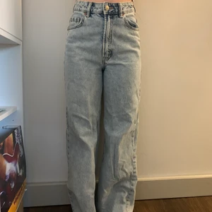 Hm jeans  - Superfina vida jeans från hm, passar någon som är runt 152 / 156 ungefär