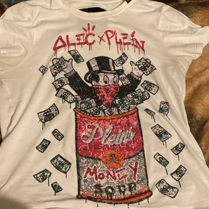 qp tröja - Mycket bra skicka, storlek L. Går bra med både frakt ock mötas