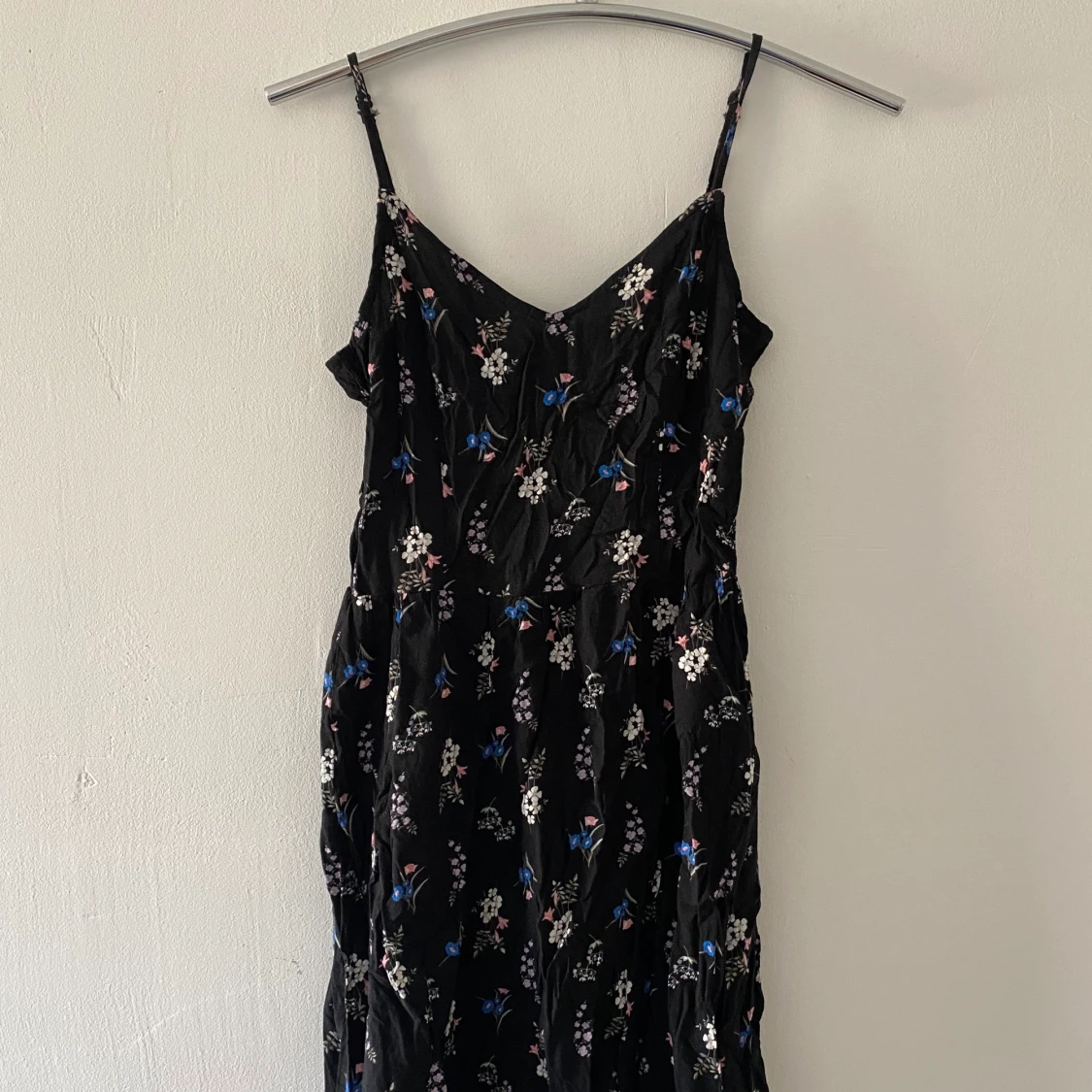 Två blommiga klänningar  - 90