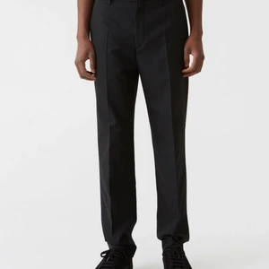 Hope Stockholm shot trouser grå 44 - Ett par shot trouser i bra skick med en något smalare men rak passform i storlek 44.