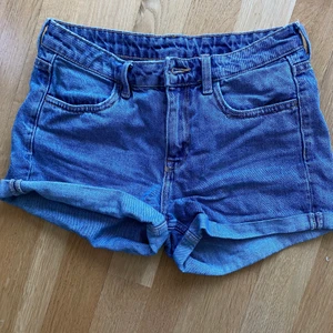 HM shorts - Jeansshorts från HM