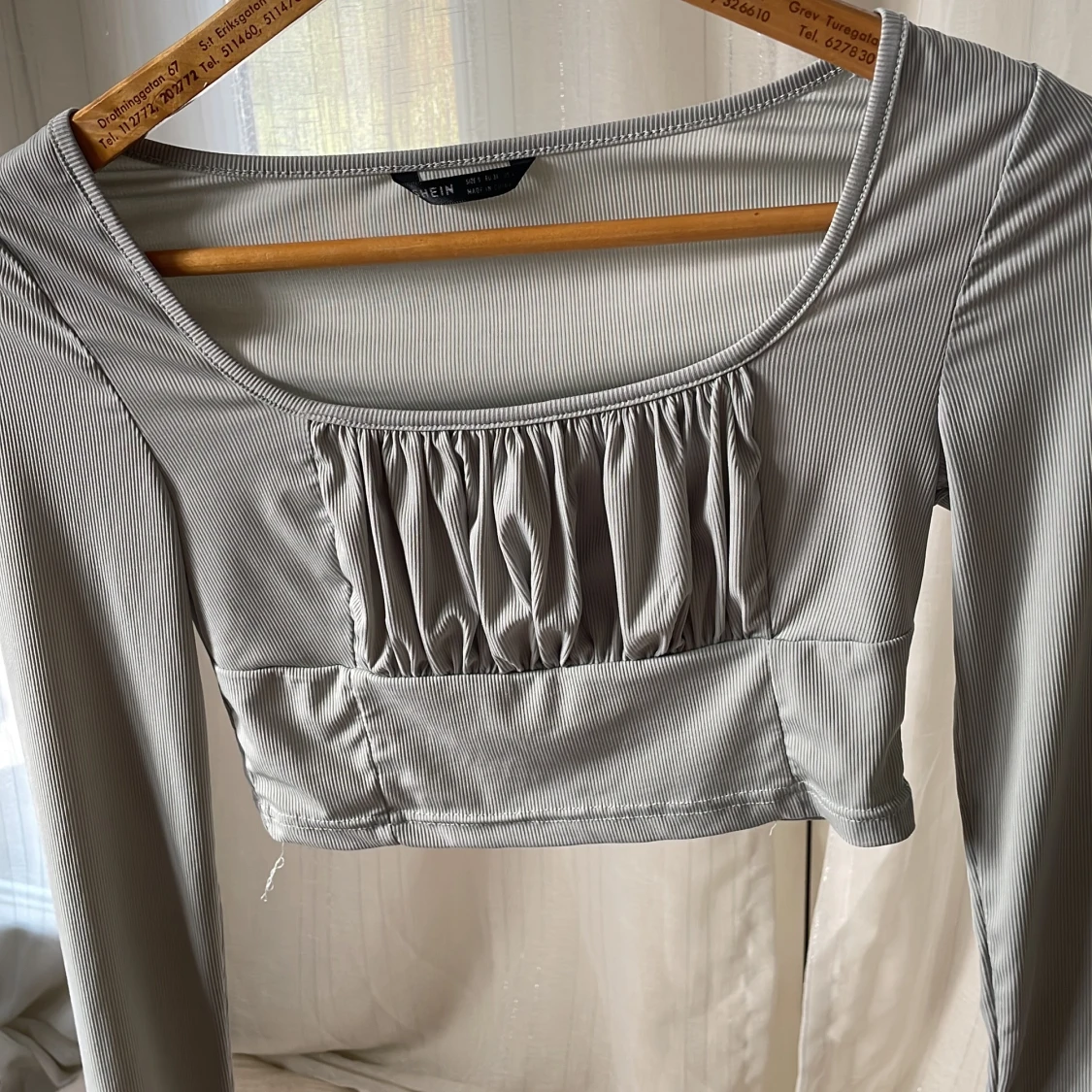 Blå långärmad tröja 