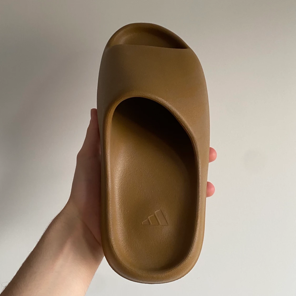 adidas OriginalsYeezy Slide (Ochre) - 90