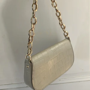 Sommar Väska!!!  - Älskar denna! Köpt för 400kr på zara! 