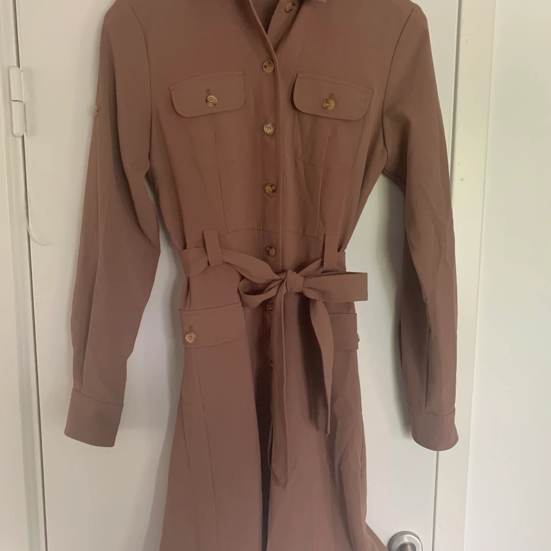 Adoore safaridress storlek M - 90