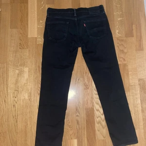 Levi’s Jeans W33 L32 - Levi’s Jeans i bra skick. Passar inte längre så dom ska bort.