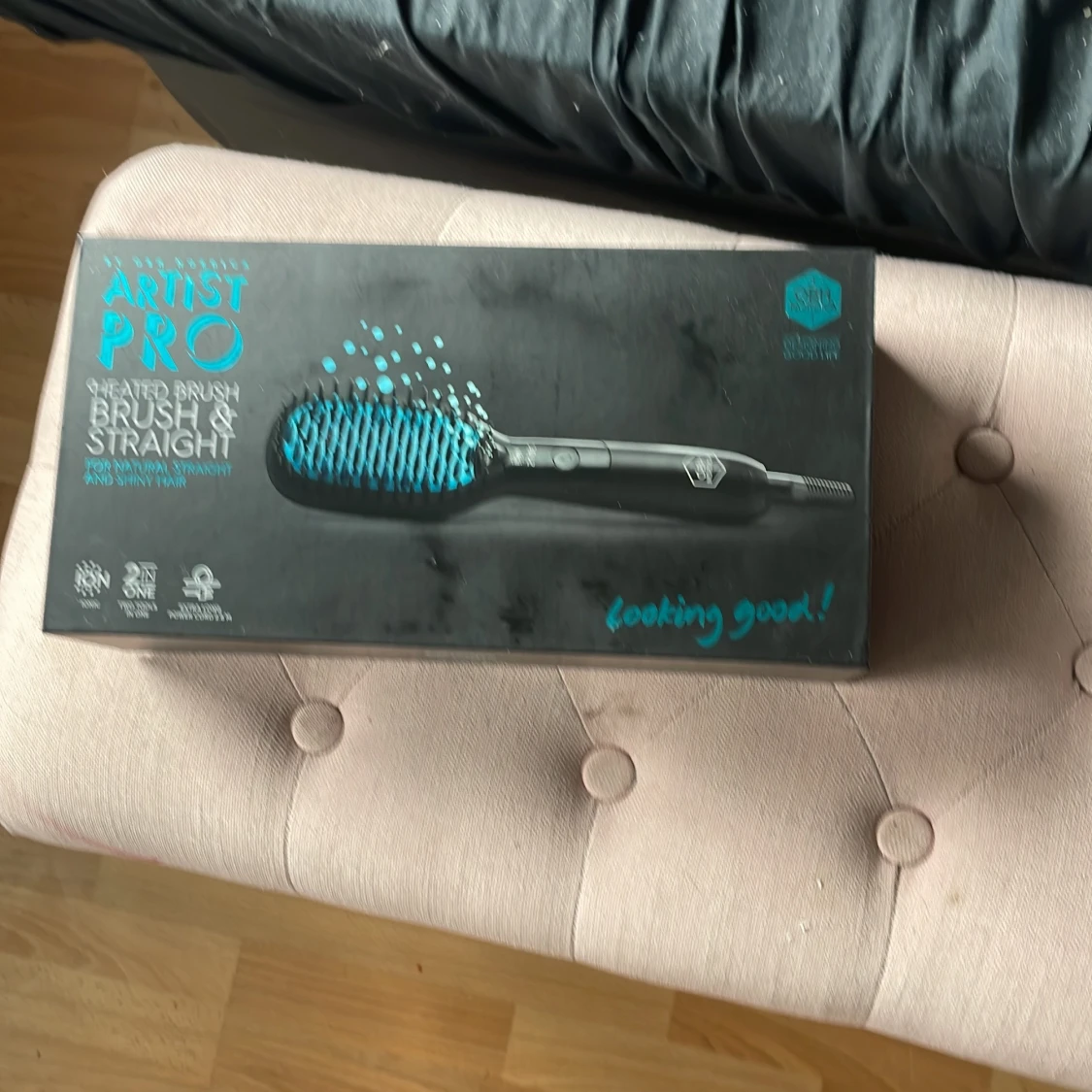 OBH NORDICA Hairbrush straightener!