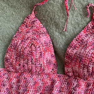 Virkad crop top kupa B/C - Hållbart bommulsmaterial!