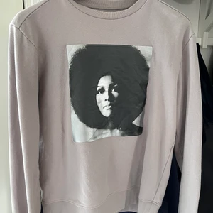 Limitato troja - Säljer min Limitato tröja, strl M