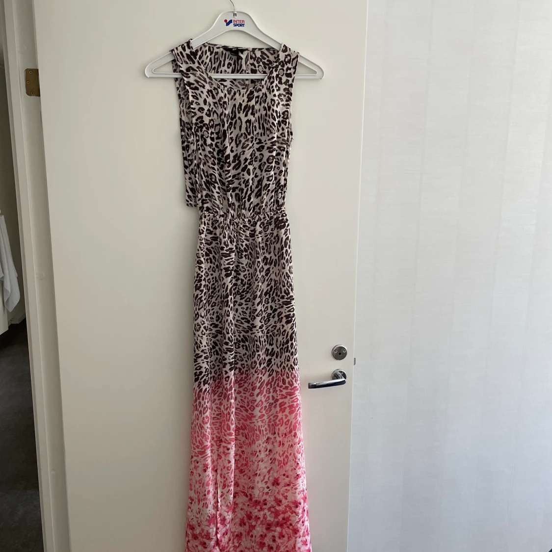 Lång sommarklänning storlek 36