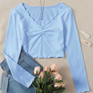 Topp - Blå topp i storlek M, använd fåtal gånger💙