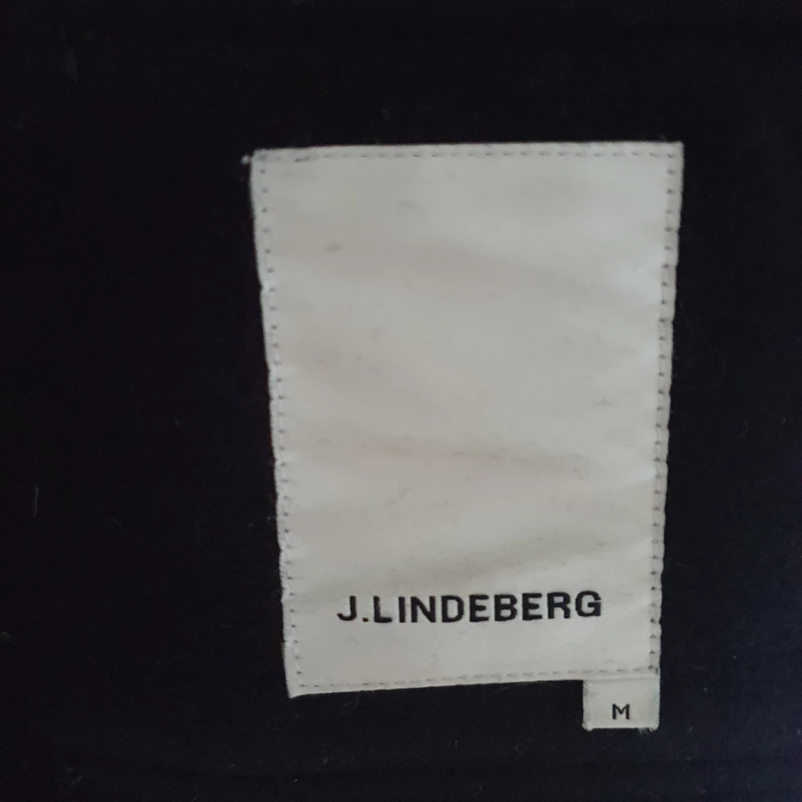 Snygg svart Jacka med Luva J.Lindeberg - 91