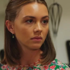 Pärlhalsband  - Säljer detta pärlhalsband som Amanda Lindh Bär i lyckoviken säsong 3 och 4. Otroligt fint och går såklart att göra i andra färger och modeller. Kostar 79kr💓💓 Frakt ligger på 13kr 