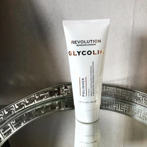 Revolution / Glycolic Acid Glow Polisher / 95 % kvar - 95% kvar