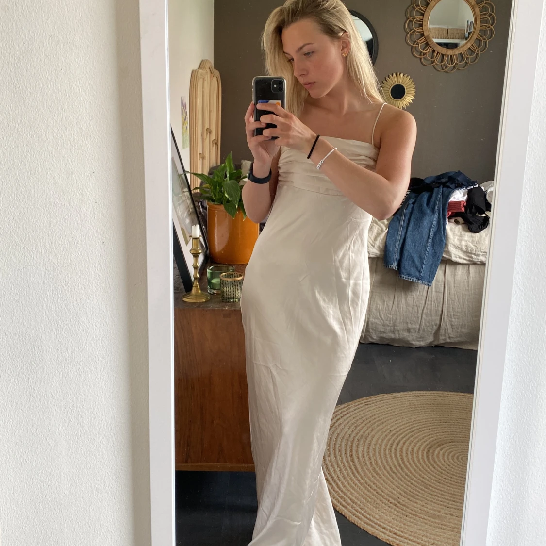 balklänning i satin