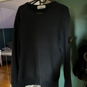 Stone Island tröja Small - Stone Island tröja i storlek small, helt okej skick