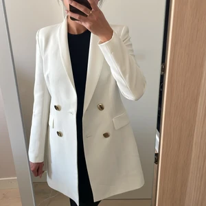 Zara kavaj - God skick endast använd en gång